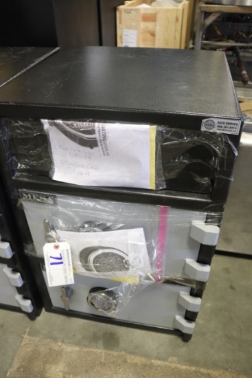 Mesa 2 door digital safe with night drop