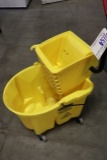 Rubbermaid mop bucket