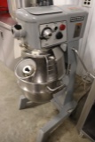 Hobart D300 mixer with stainless bowl, hook - 1 phase - very nice mixer