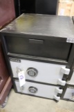 Mesa 2 door digital safe with night drop
