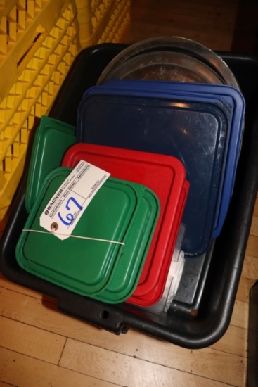 Tote of food storage container lids