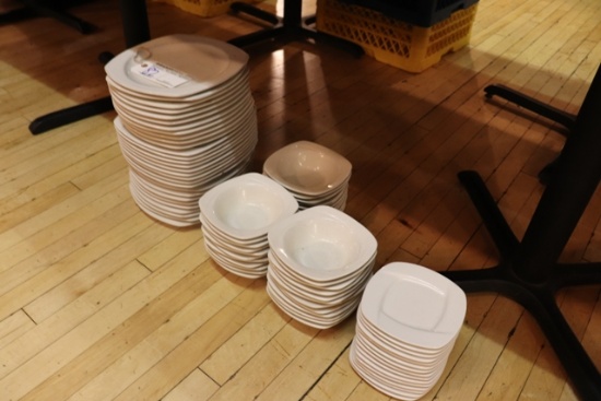 All to go - Misc. plates & bowls