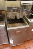 Frialator 40lb gas fryer - needs cleaned