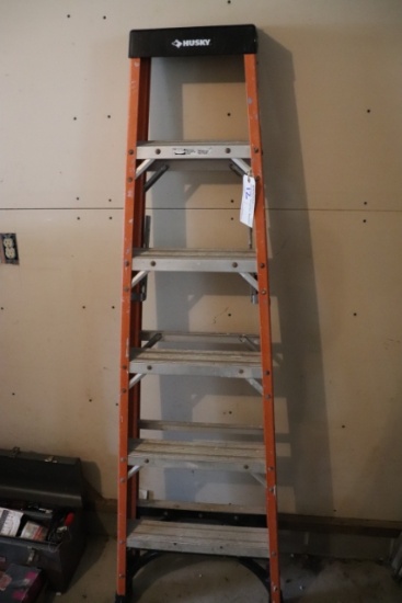 6 ft fiberglass ladder