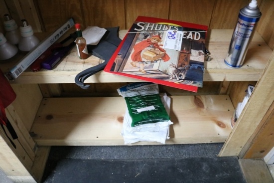 Times 2 - Schultz bread & Sun Maid Raisin wall tins