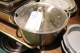 Stainless stock pot with lid