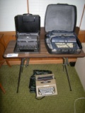 3 typewriters and folding 40