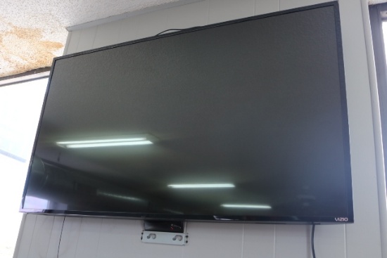 Vizio 55" TV with wall mount bracket & remote