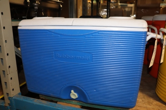 Times 3 - Rubbermaid 2 lid roller coolers