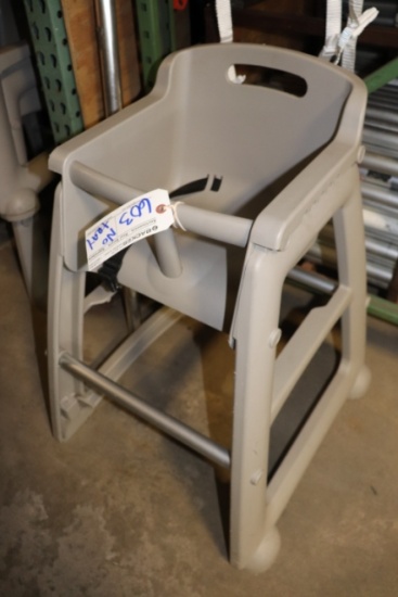 Rubbermaid grey high chair - no tray