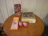 All to go Baywatch Barbie, Paper Doll, Barbie Eggs, Ken and Barbie Romeo an