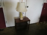 Alabaster type lamp and small table