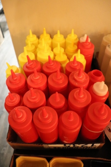 All to go - catsup and mustard squirts