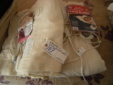 Pair to go  Electric Blankets (full)