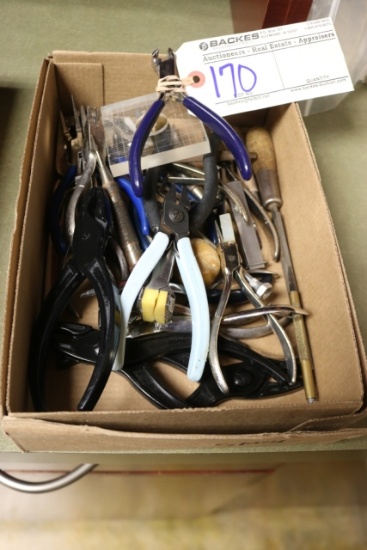 Box to go - Specialty tools for glasses repair
