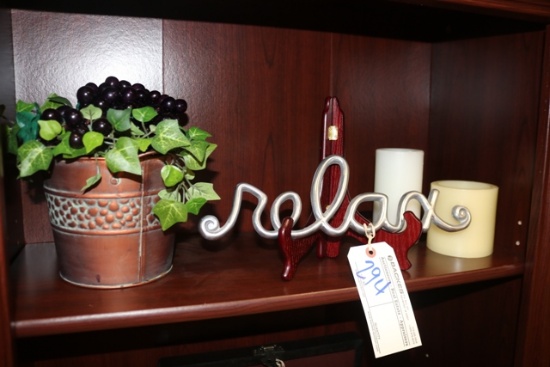 All to go - Décor candles, Relax sign, & grapes