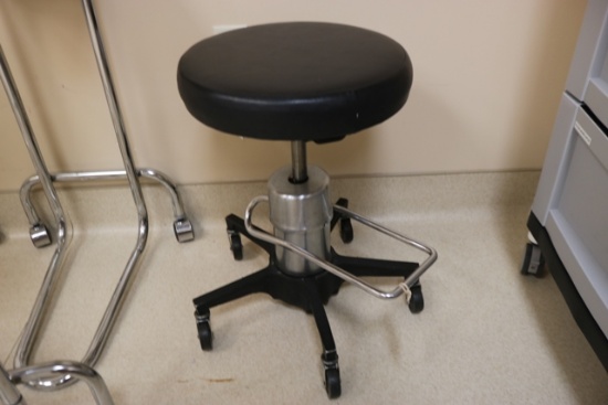 Exam stool