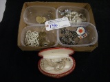 All to go - Costume Jewelry, clip on earrings and necklaces