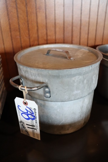 11 quart stock pot with lid