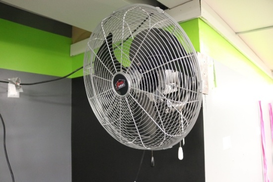 Extreme Garage 20" wall mount fan