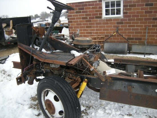 Motorhome chassis with 454 chevy engine