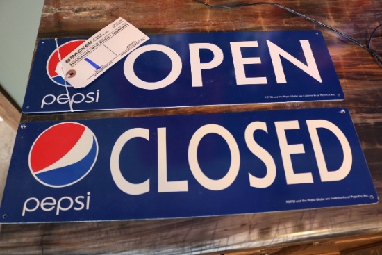 Pair to go - Pepsi open & closed signs