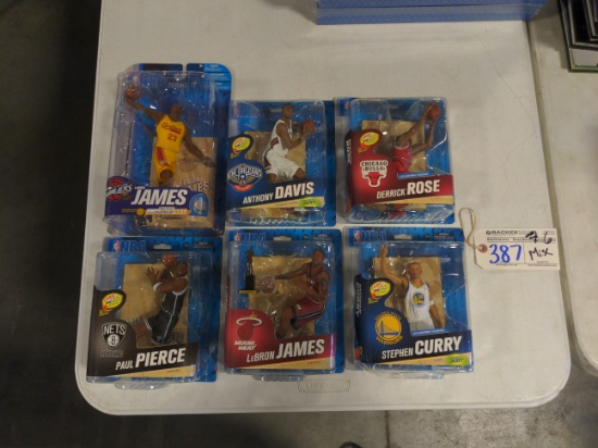 All to go - 6 McFarlane NBA action figures - Rose/Davis/James/James/Curry/P