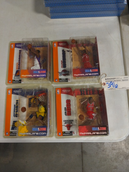 All to go - 4 McFarlane NBA action figures - Stoudemire/Wagner/O'Neal/Rose
