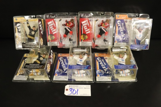 All to go - 7 McFarlane NHL action figures - Series 4 - 3 Gretzky - 2 Orr -