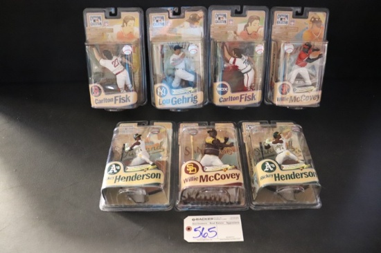 All to go - 7 McFarlane MLB Series 8 - 2 Henderson/2McCovey/2 Fisk/Gehrig