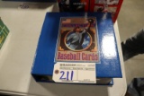 All to go - Ring binder full of misc. baseball cards