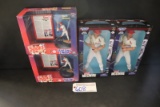 All to go - 4 McGwire action figures - Plaque and figurine