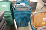 All to go - 9 totes with lids