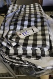All to go - 7 black/white checker table covers