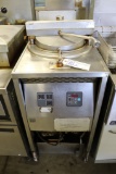 Broaster Model 1800GH gas pressure fryer - missing front panel - this unit
