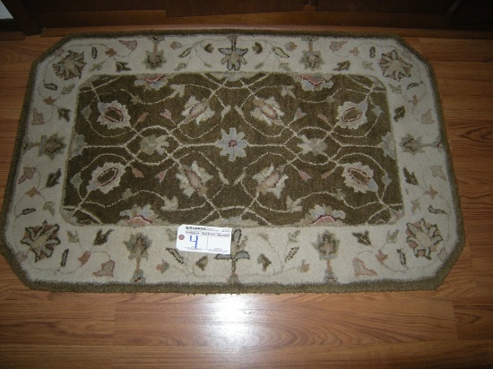 4' Rug