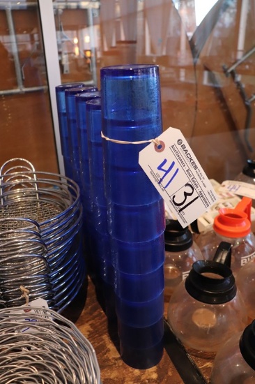 Times 31 - Blue 24 oz. plastic cups