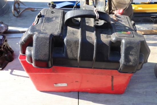 Minnkota battery box