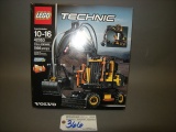 Lego Technics 4253 Volvo EW