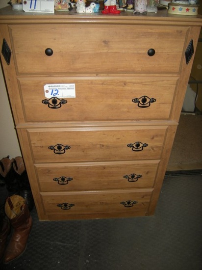 Chest of Drawers and matching night stand