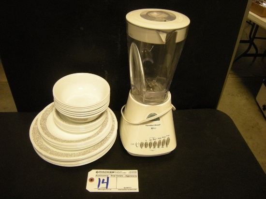 Hamilton Beach Blender and Corelle Dishes