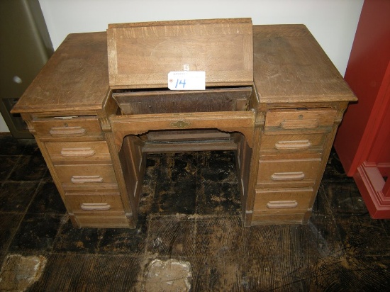 Oak Desk, no typewriter