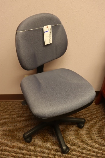 Blue portable office chair