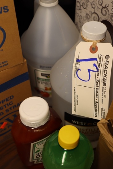 All to go - Ketchup bottle, vinegar, & lemon juice
