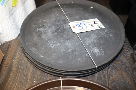 Times 5 - 16" round black service trays