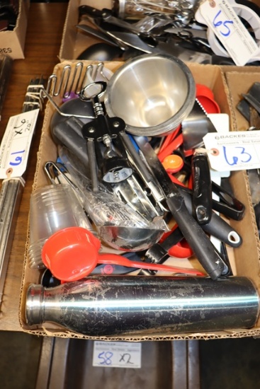 Box flat to go - potato masher, knives, & more