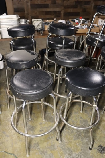 Times 8 - Chrome single rung black vinyl seat bar stools - small Knicks & t