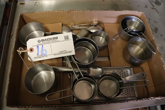 Box flat to go - stainless steel measuring cups