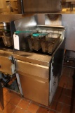 Gas 40 lb. fryer with left hand splash guard