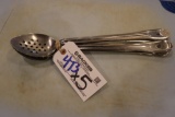 Times 5 - Perforated service spoons